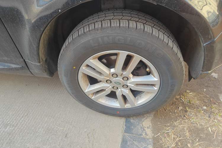 Used Land Rover Freelander 2 2013 2.2T SD4 SE Diesel Edition Right Front Wheel Hub