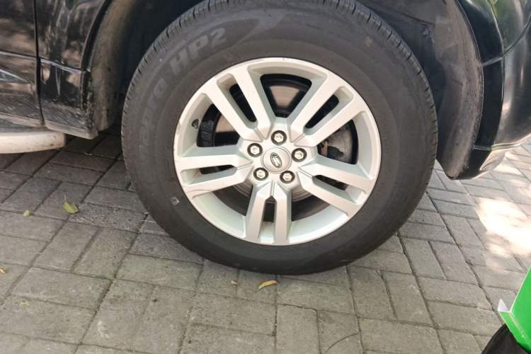 Used Land Rover Freelander 2 2013 2.0T Si4 SE Gasoline Edition Right Front Wheel Hub