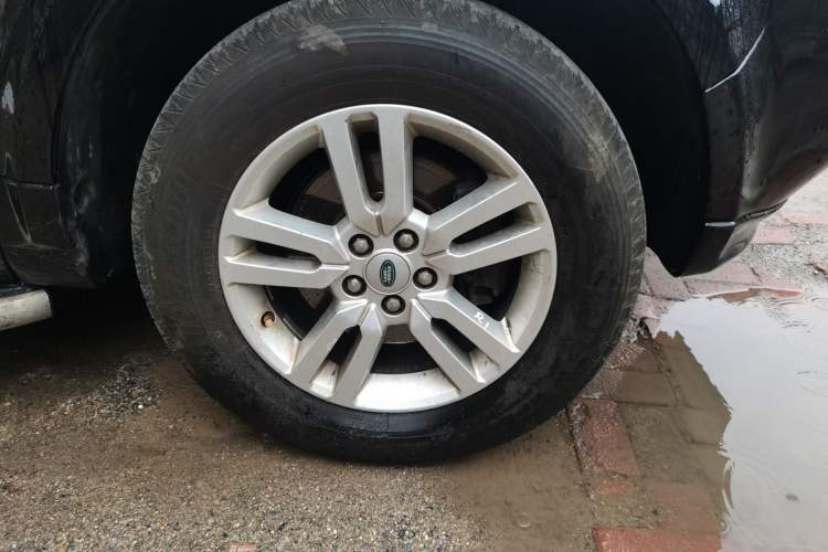 Used Land Rover Freelander 2 2013 2.0T Si4 SE Gasoline Edition Right Front Wheel Hub