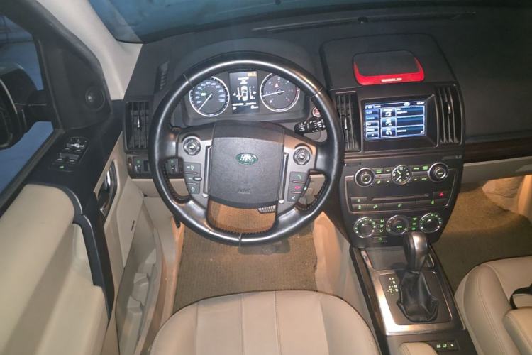 Used Land Rover Freelander 2 2013 2.2T SD4 SE Diesel Edition Steering Wheel