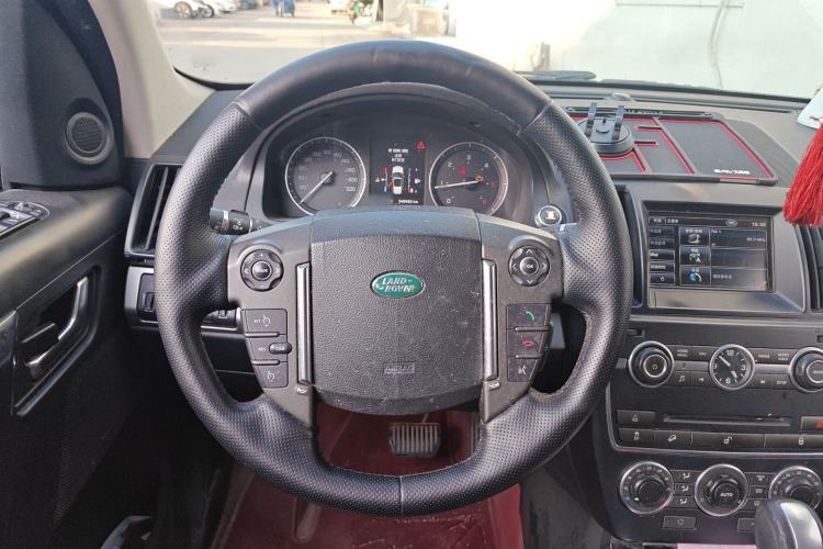 Used Land Rover Freelander 2 2013 2.2T SD4 SE Diesel Edition Steering Wheel