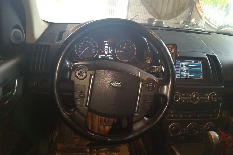 Used Land Rover Freelander 2 2013 2.2T SD4 SE Diesel Edition Steering Wheel