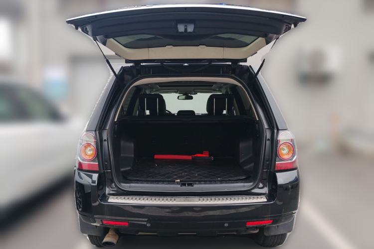Used Land Rover Freelander 2 2013 2.2T SD4 SE Diesel Edition Trunk