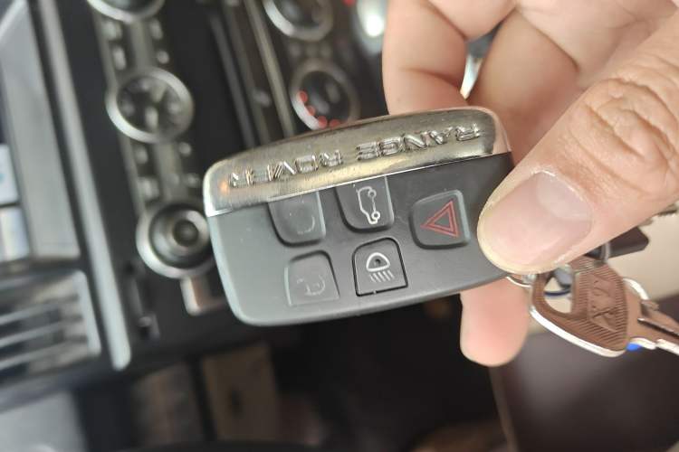 Used Land Rover Freelander 2 2013 2.2T SD4 SE Diesel Edition Vehicle Key
