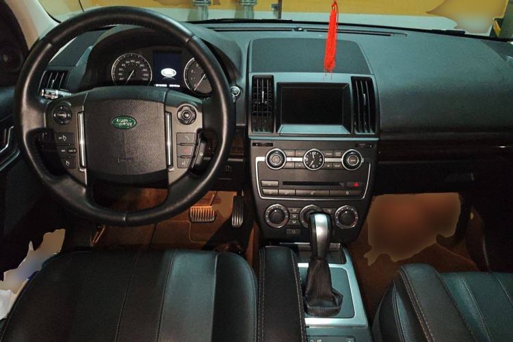 Used Land Rover Freelander 2 2013 2.0T Si4 SE Gasoline Edition Center Console