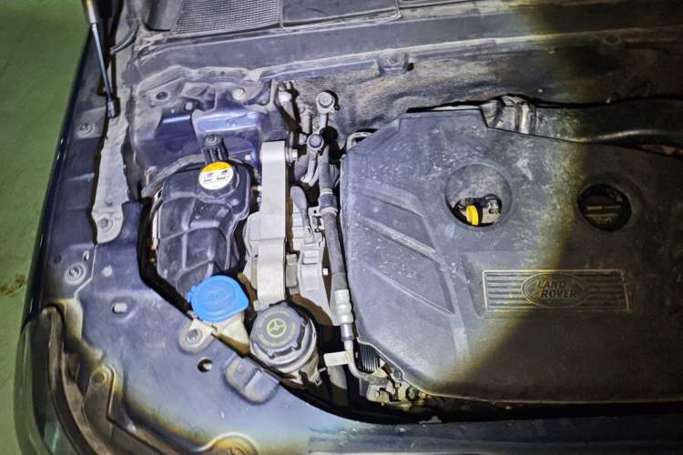 Used Land Rover Freelander 2 2013 2.0T Si4 SE Gasoline Edition Engine Bay Right