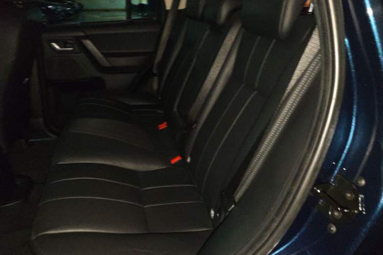 Used Land Rover Freelander 2 2013 2.0T Si4 SE Gasoline Edition Left Rear Seat