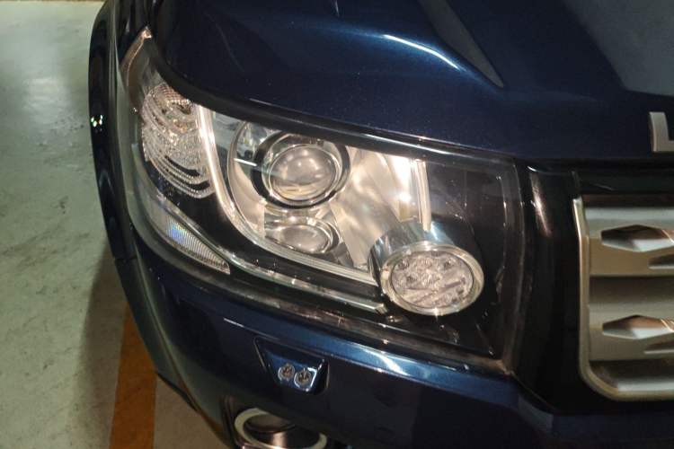 Used Land Rover Freelander 2 2013 2.0T Si4 SE Gasoline Edition Right Front Headlight