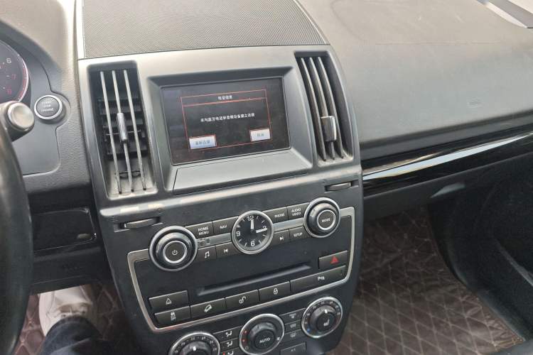 Used Land Rover Freelander 2 2013 2.0T Si4 HSE Gasoline Version Audio And AC Panel