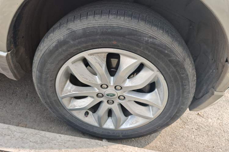 Used Land Rover Freelander 2 2013 2.0T Si4 HSE Gasoline Version Right Front Wheel Hub