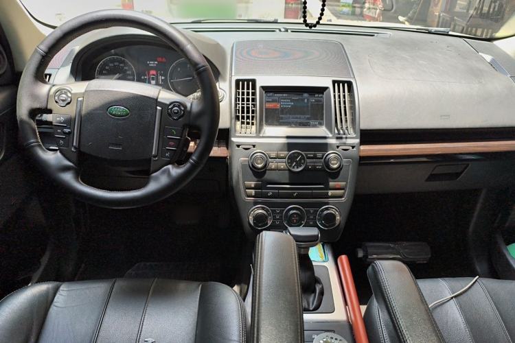 Used Land Rover Freelander 2 2013 2.2T SD4 SE Diesel Edition Center Console