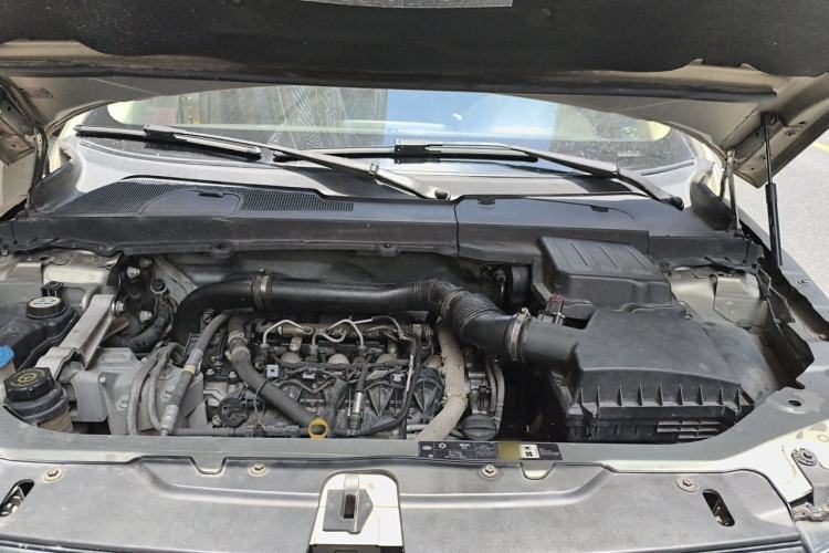 Used Land Rover Freelander 2 2013 2.2T SD4 SE Diesel Edition Engine Bay
