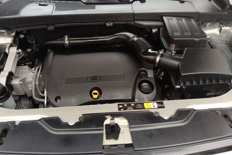 Used Land Rover Freelander 2 2013 2.2T SD4 SE Diesel Edition Engine Bay