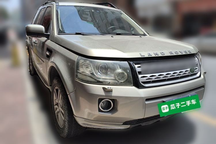 Used Land Rover Freelander 2 2013 2.2T SD4 SE Diesel Edition Front Right 45 Deg