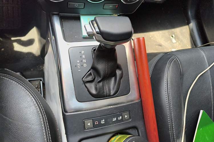 Used Land Rover Freelander 2 2013 2.2T SD4 SE Diesel Edition Gear Lever