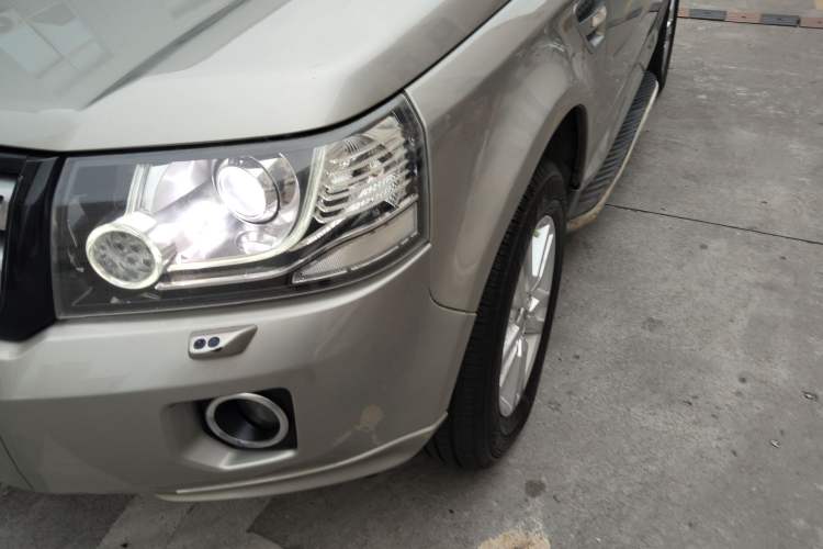 Used Land Rover Freelander 2 2013 2.2T SD4 SE Diesel Edition Left Front Headlight