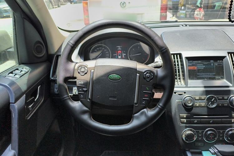 Used Land Rover Freelander 2 2013 2.2T SD4 SE Diesel Edition Steering Wheel