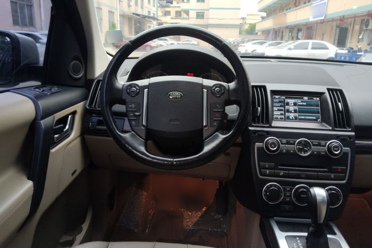 Used Land Rover Freelander 2 2013 2.2T SD4 SE Diesel Edition Steering Wheel