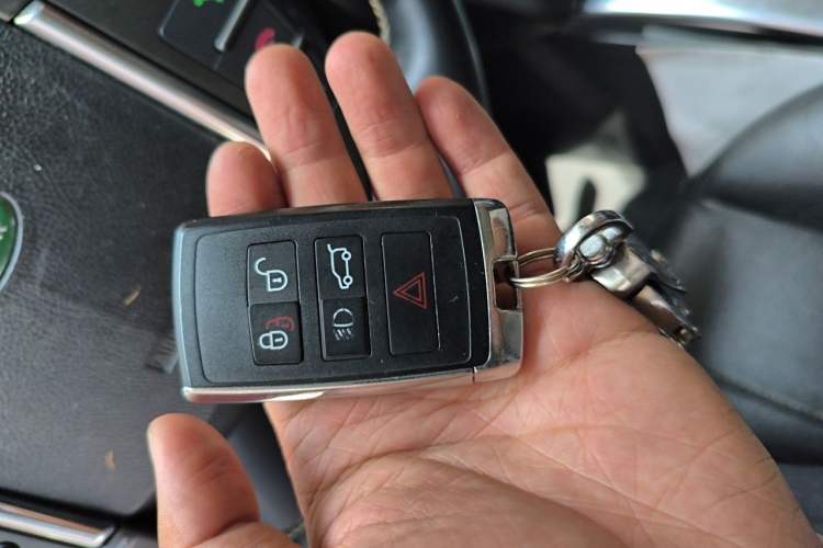 Used Land Rover Freelander 2 2013 2.2T SD4 SE Diesel Edition Vehicle Key
