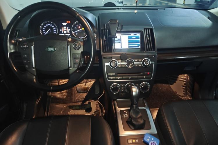 Used Land Rover Freelander 2 2013 2.0T Si4 SE Gasoline Edition Center Console
