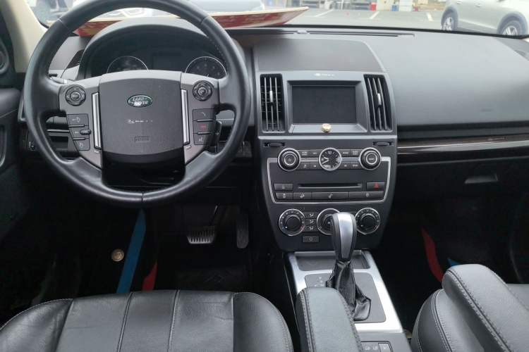 Used Land Rover Freelander 2 2013 2.0T Si4 SE Gasoline Edition Center Console