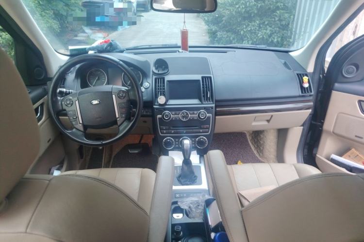Used Land Rover Freelander 2 2013 2.0T Si4 SE Gasoline Edition Center Console