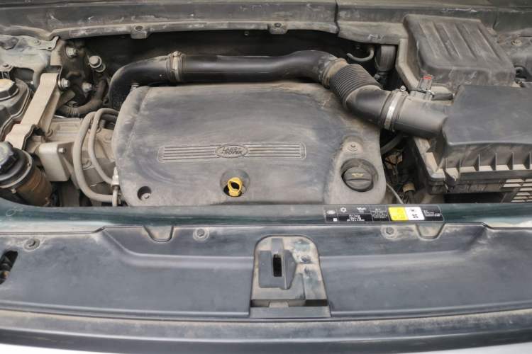 Used Land Rover Freelander 2 2013 2.2T SD4 SE Diesel Edition Engine Bay