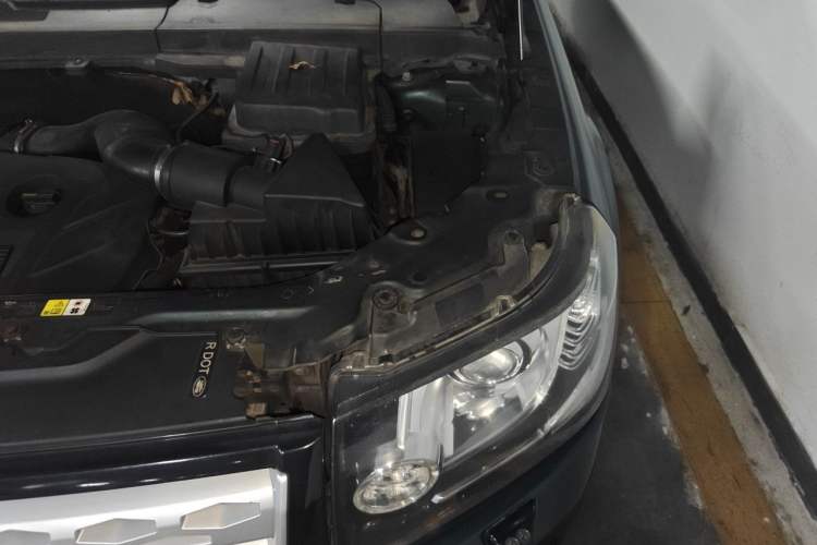 Used Land Rover Freelander 2 2013 2.0T Si4 SE Gasoline Edition Engine Bay Left