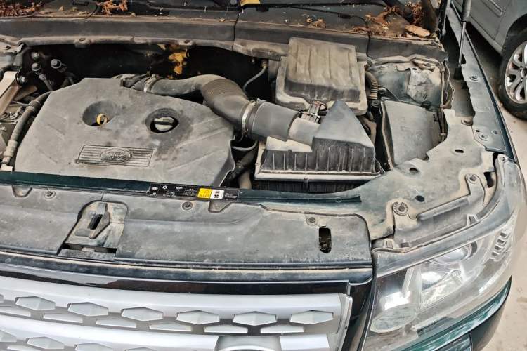 Used Land Rover Freelander 2 2013 2.0T Si4 SE Gasoline Edition Engine Bay Left