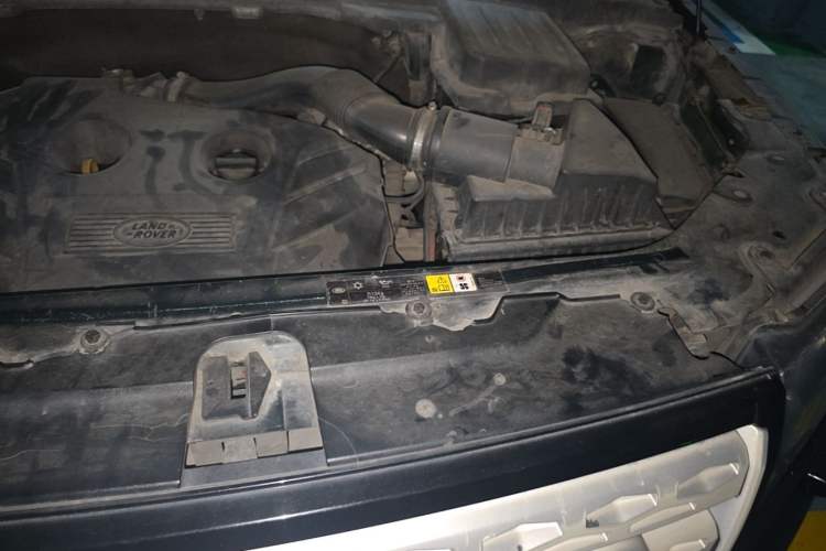 Used Land Rover Freelander 2 2013 2.0T Si4 SE Gasoline Edition Engine Bay Left