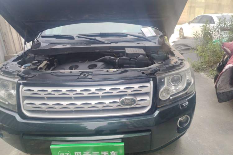 Used Land Rover Freelander 2 2013 2.0T Si4 SE Gasoline Edition Engine Bay Left