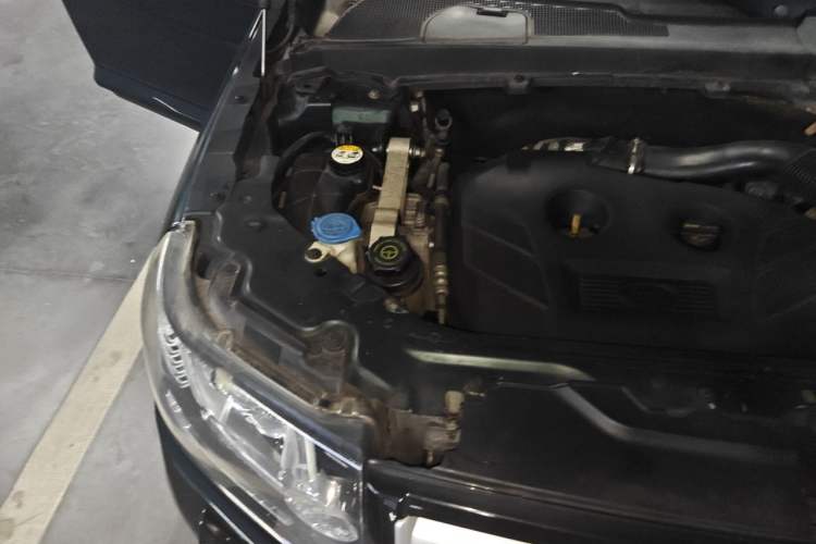Used Land Rover Freelander 2 2013 2.0T Si4 SE Gasoline Edition Engine Bay Right