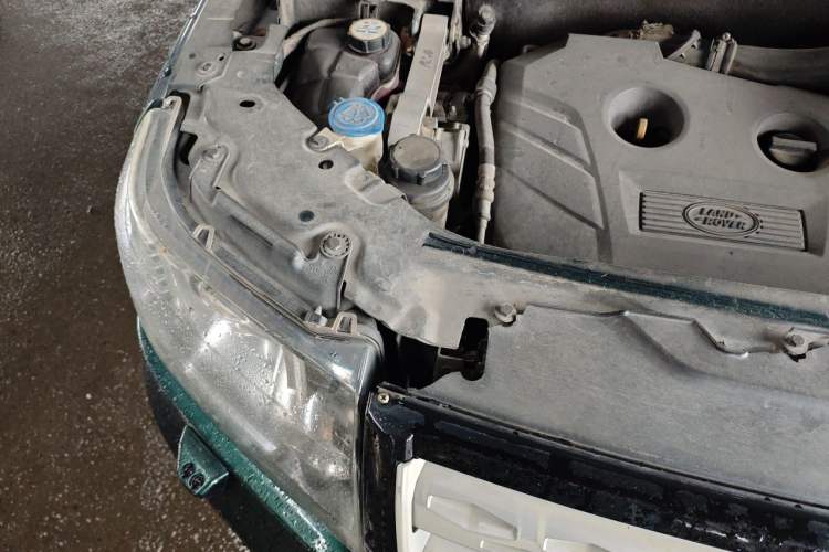 Used Land Rover Freelander 2 2013 2.0T Si4 Dynamic Limited Edition Engine Bay Right