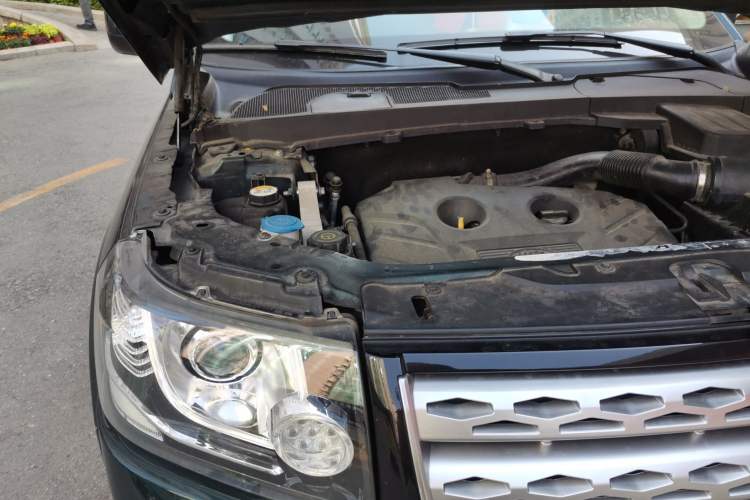 Used Land Rover Freelander 2 2013 2.0T Si4 SE Gasoline Edition Engine Bay Right