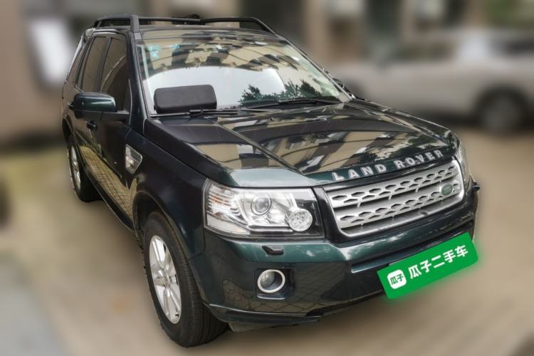 Used Land Rover Freelander 2 2013 2.2T SD4 SE Diesel Edition Front Right 45 Deg