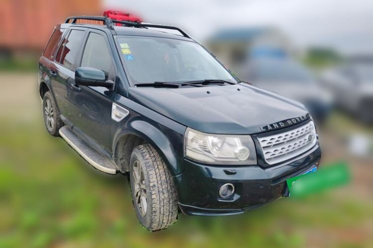 Used Land Rover Freelander 2 2013 2.2T SD4 SE Diesel Edition Front Right 45 Deg
