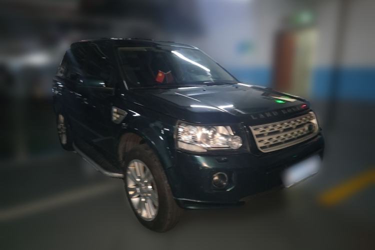 Used Land Rover Freelander 2 2013 2.0T Si4 SE Gasoline Edition Front Right 45 Deg