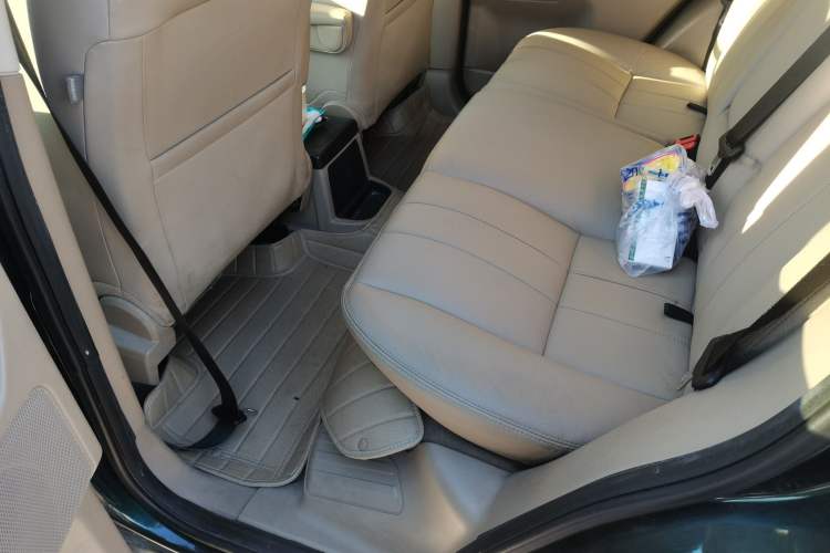 Used Land Rover Freelander 2 2013 2.0T Si4 SE Gasoline Edition Left Rear Seat
