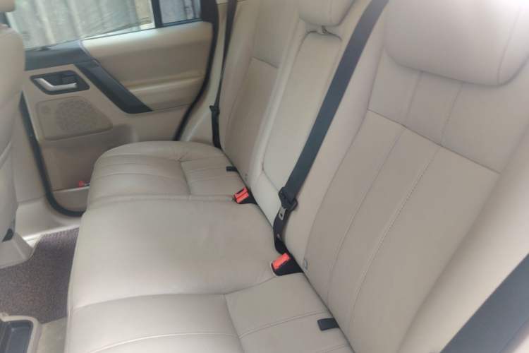 Used Land Rover Freelander 2 2013 2.0T Si4 SE Gasoline Edition Left Rear Seat
