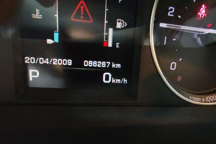 Used Land Rover Freelander 2 2013 2.0T Si4 SE Gasoline Edition Odometer Close Up