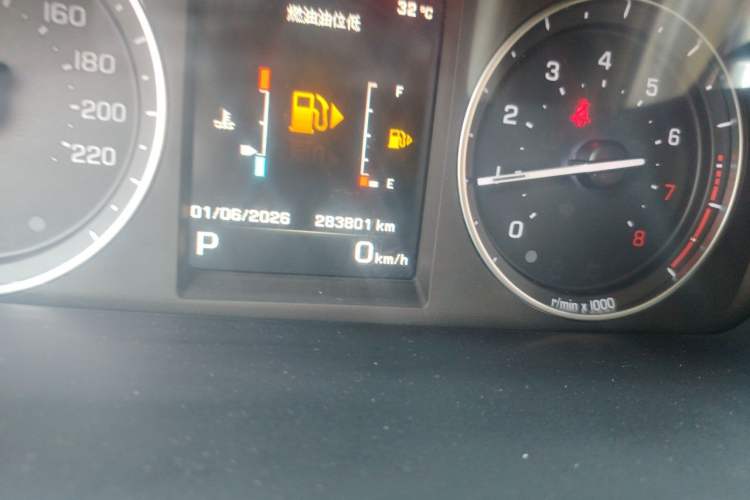 Used Land Rover Freelander 2 2013 2.0T Si4 SE Gasoline Edition Odometer Close Up