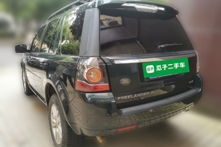 Used Land Rover Freelander 2 2013 2.2T SD4 SE Diesel Edition Rear Left 45 Deg