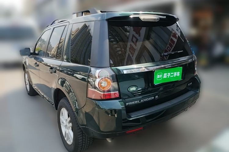 Used Land Rover Freelander 2 2013 2.2T SD4 SE Diesel Edition Rear Left 45 Deg