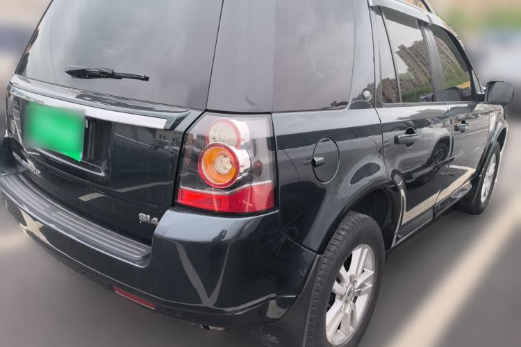 Used Land Rover Freelander 2 2013 2.0T Si4 SE Gasoline Edition Rear Right 45 Deg