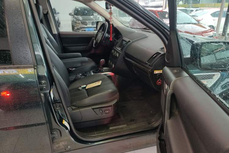 Used Land Rover Freelander 2 2013 2.0T Si4 SE Gasoline Edition Right Front Seat