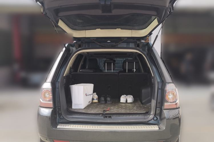 Used Land Rover Freelander 2 2013 2.2T SD4 SE Diesel Edition Trunk