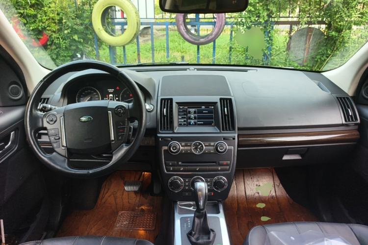 Used Land Rover Freelander 2 2013 2.0T Si4 SE Gasoline Edition Center Console