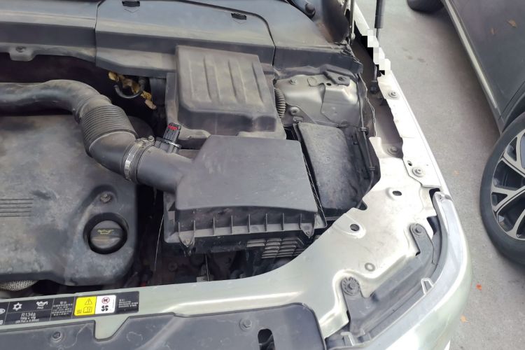 Used Land Rover Freelander 2 2013 2.2T SD4 SE Diesel Edition Engine Bay Left