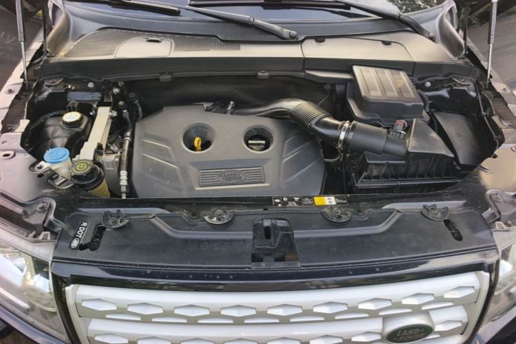 Used Land Rover Freelander 2 2013 2.0T Si4 SE Gasoline Edition Engine Bay