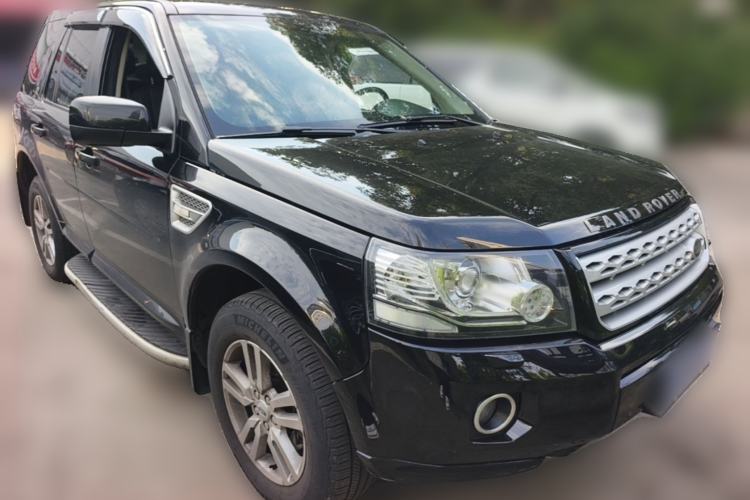 Used Land Rover Freelander 2 2013 2.0T Si4 SE Gasoline Edition Front Right 45 Deg